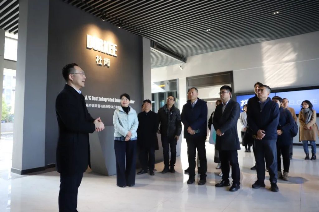 k8凯发赢家一触即发集团金海丰先生做解说